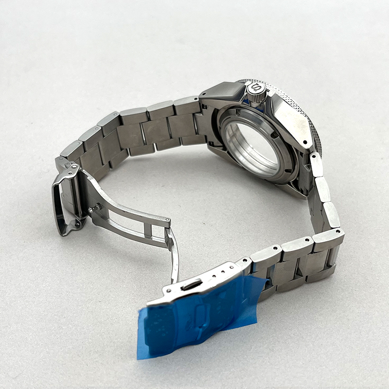 Srebrne 45 mm etui na zegarki  – Citizen Watch Tsuyosa recenzja i cena
