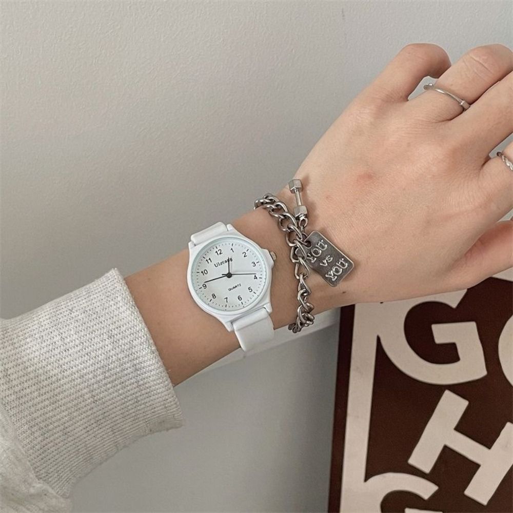 Wysokiej jakości zegarek na rę – Canvas Strap Watch recenzja i cena