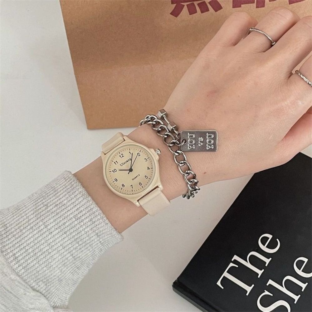 Wysokiej jakości zegarek na rę – Canvas Strap Watch recenzja i cena